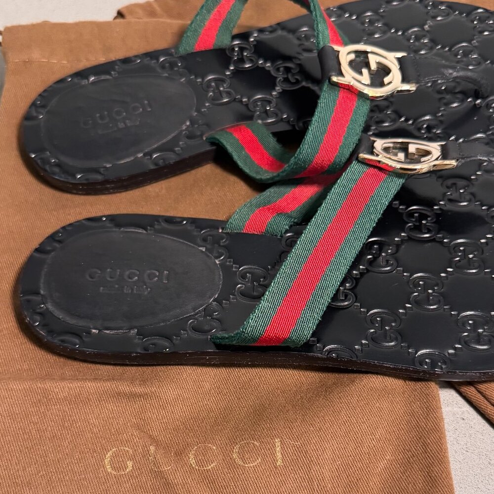 Gucci Authentic GG Logo Stripe Thong Sandals - Picture 5 of 14